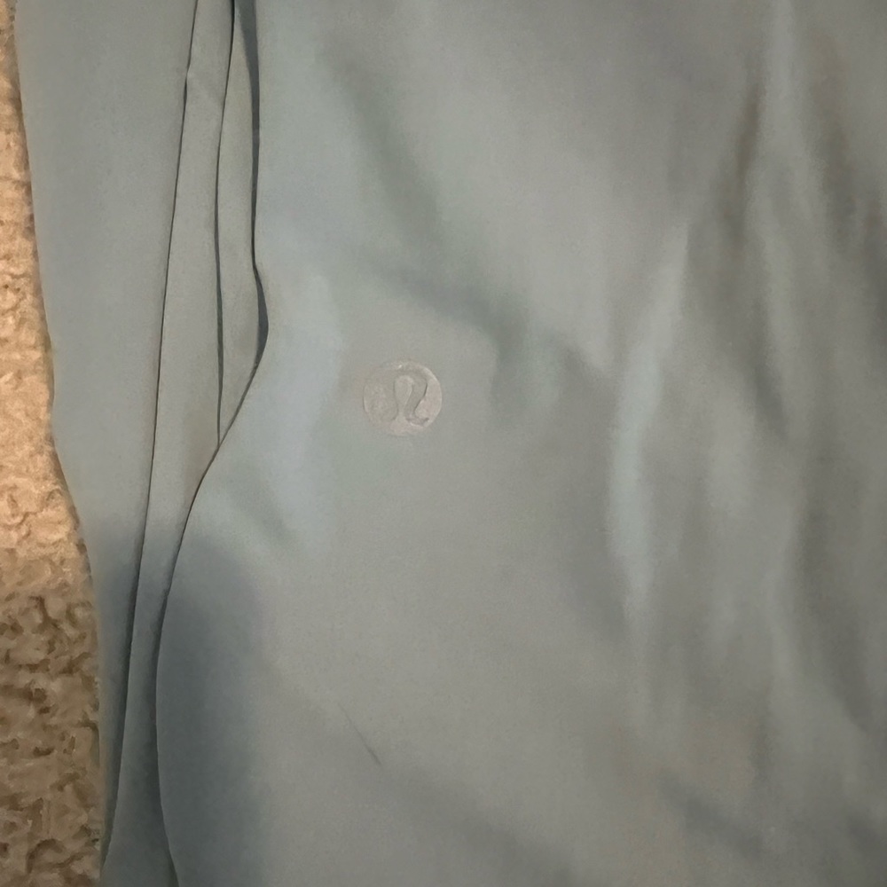 LULUS - Picture 2 of 2